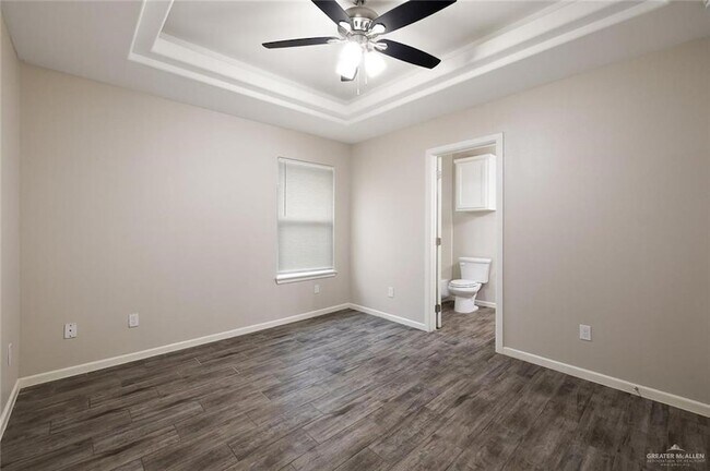 Building Photo - 3409 Sahara Dr