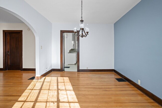 Building Photo - 152 W 52nd St