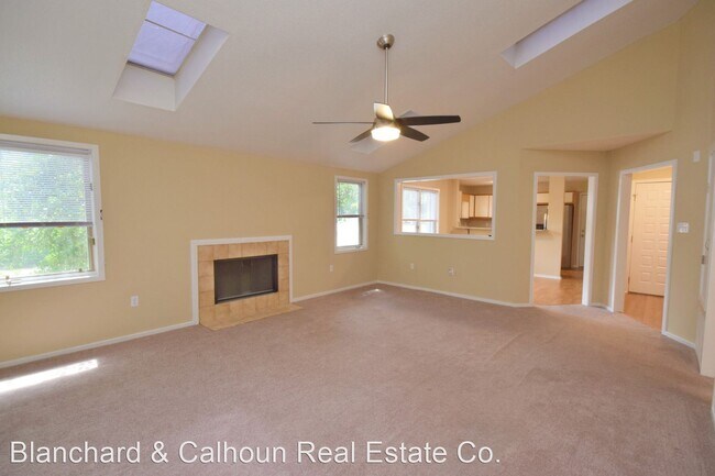 Building Photo - 2 br, 2 bath House - 3209 Summerchase Circle