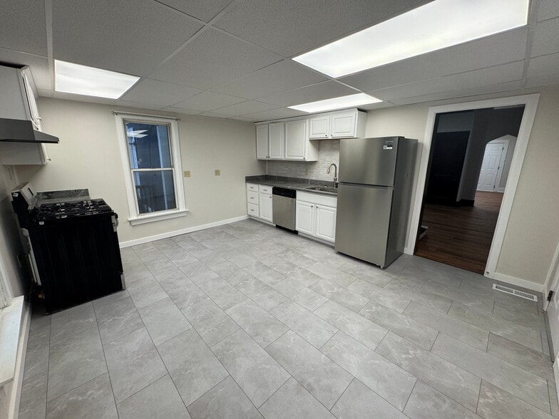 Building Photo - 911 Punta Gorda Ave