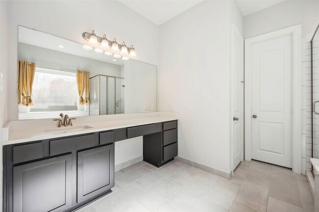 Building Photo - 24023 Lake Molveno Dr