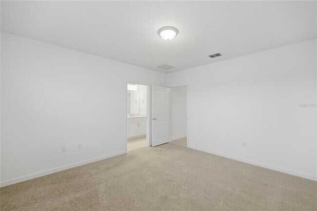 Building Photo - 6760 SW 90th Lp