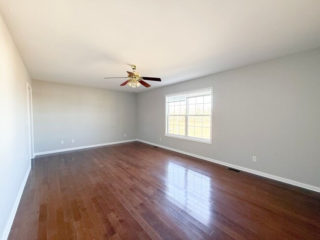 Building Photo - Spacious 3-Bedroom Home with Huge Basement, Garage, and Scenic Country Views