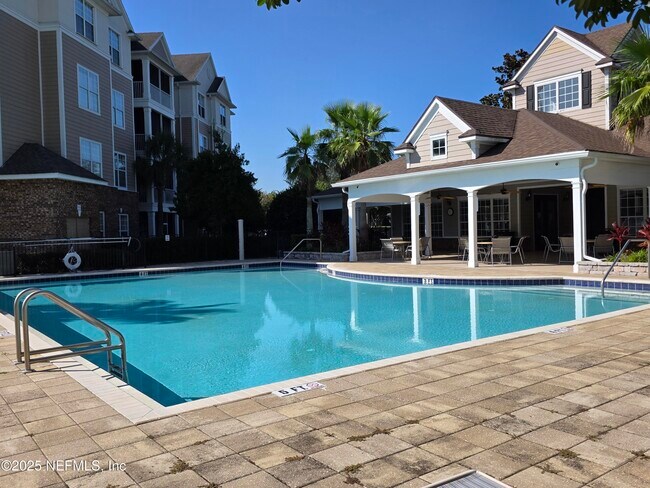 Building Photo - 11251 Campfield Dr