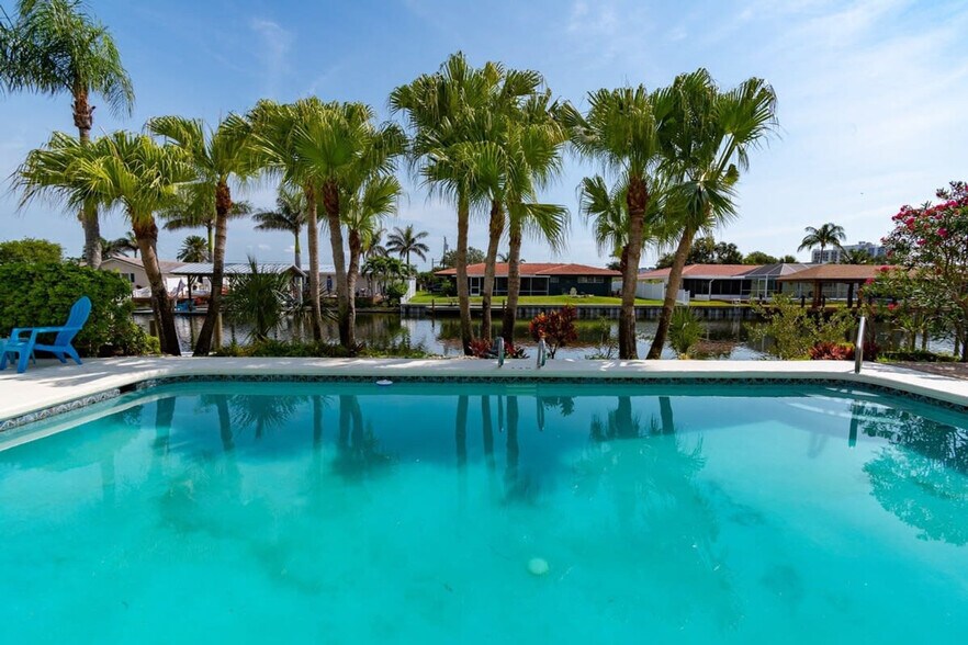 Building Photo - 179 Jamaica Dr