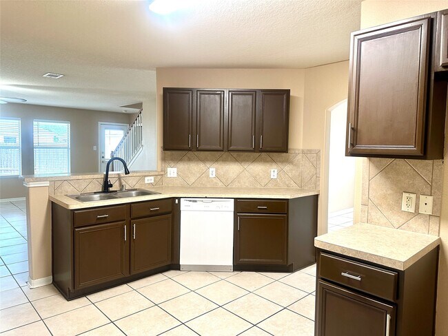 Building Photo - 19618 Lighthouse Scene Ln