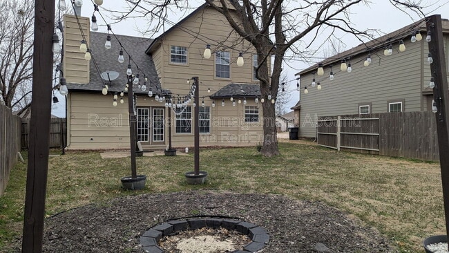 Building Photo - 1224 W 112th Dr S