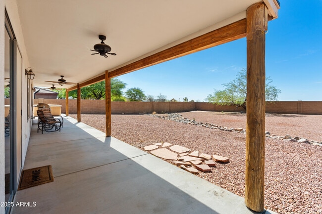 Building Photo - 22601 Weaver Valley Dr