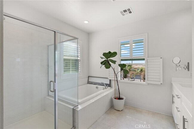 Building Photo - 710 W Tribella Ct