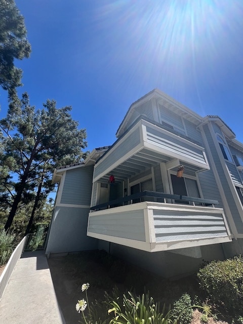 Corner Upper Unit - 20321 Rue Crevier