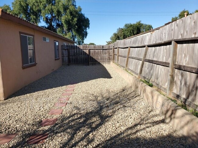 Building Photo - 924 N O St