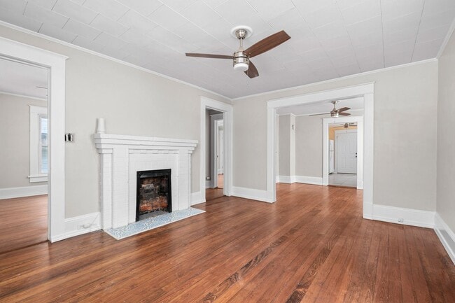 Building Photo - Cozy 3-Bedroom Home with Classic Charm in ...