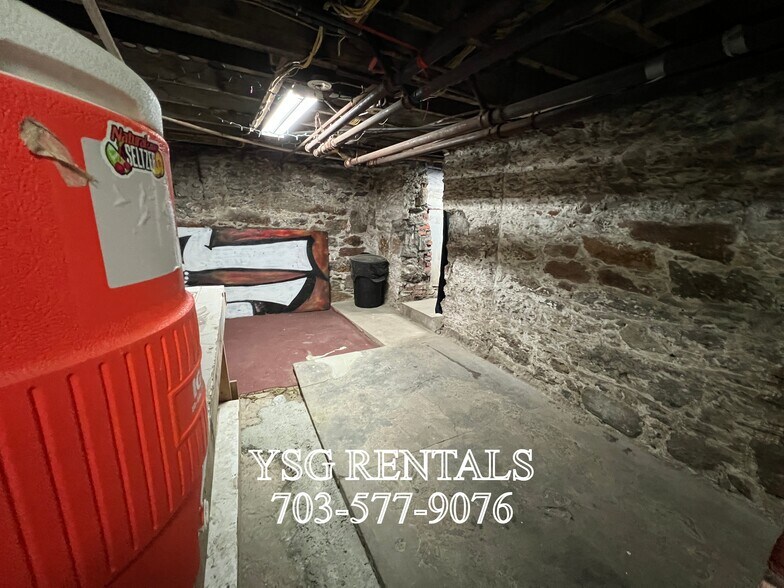 Building Photo - 10 Alleghany St