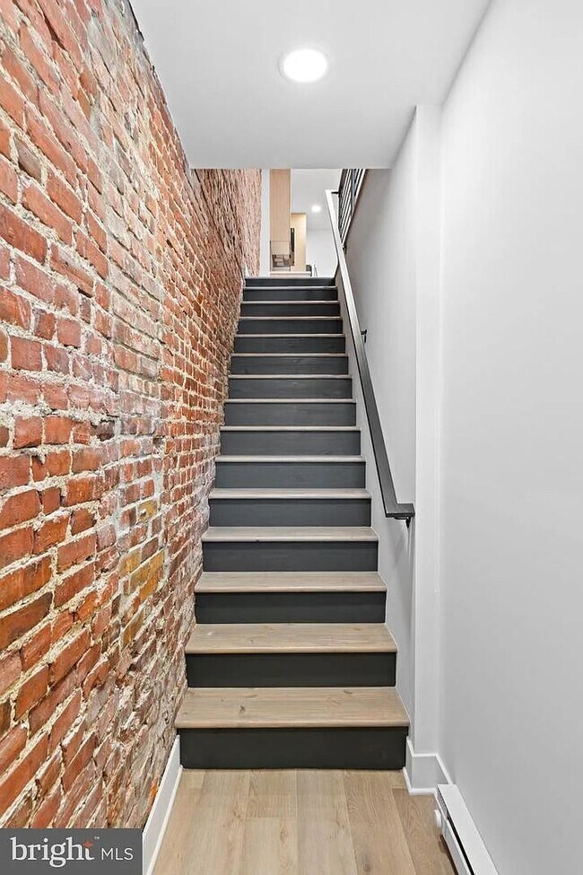 Building Photo - 1502 S 52nd St