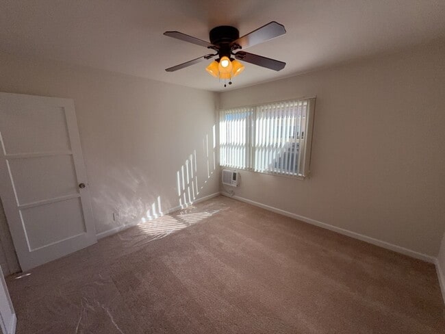 Building Photo - 178