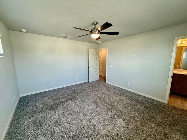 Building Photo - 117 Joseph Cir
