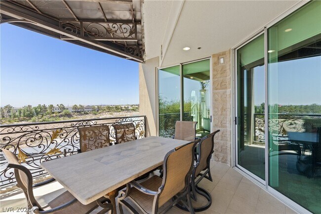 Building Photo - 9103 Alta Dr