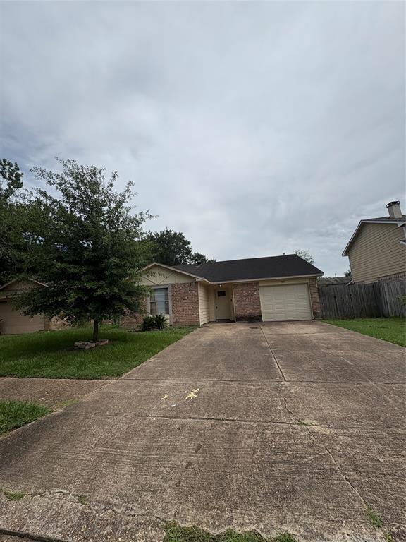 Building Photo - 927 Three Forks Dr