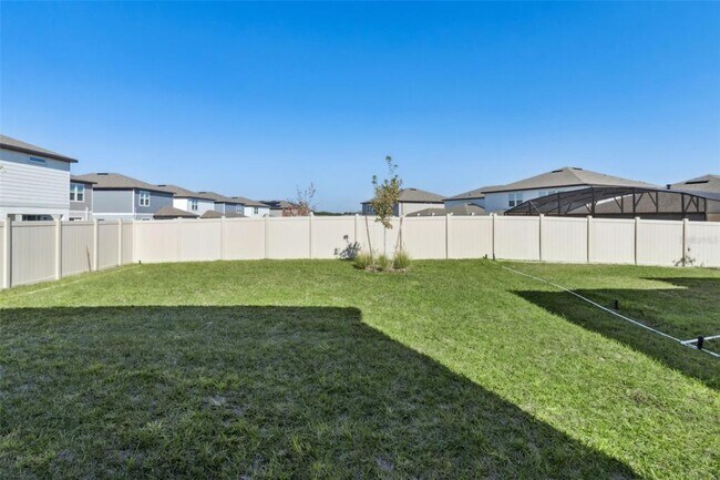 Building Photo - 1087 Silverlake Blvd