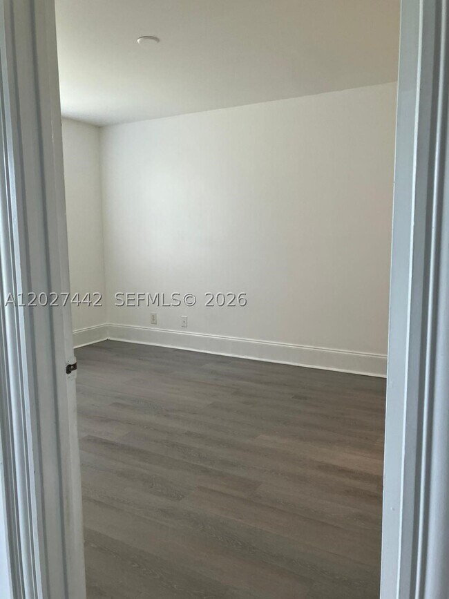 Building Photo - 2803 N Course Dr