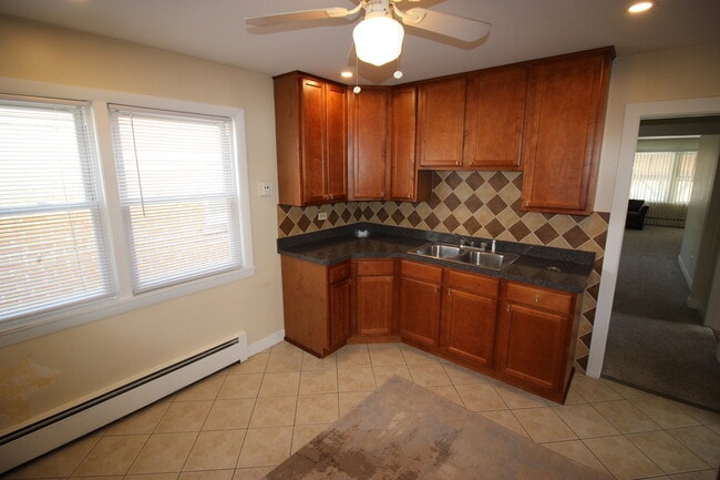 Building Photo - 5532 N Central Ave