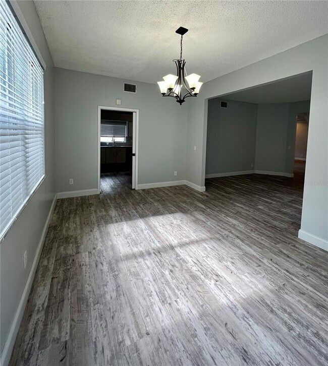 Building Photo - 9318 Heritage Oak Ct