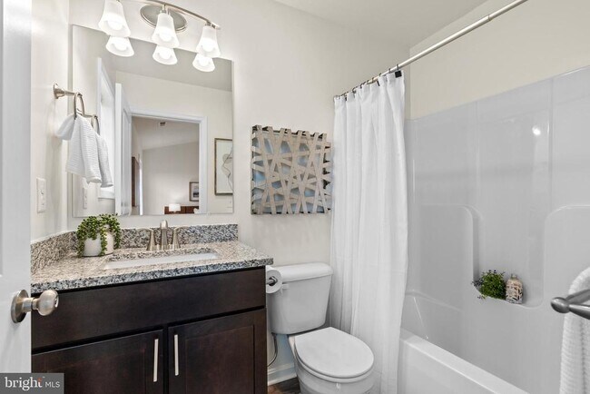 Building Photo - 2051 Ter Vw Ln