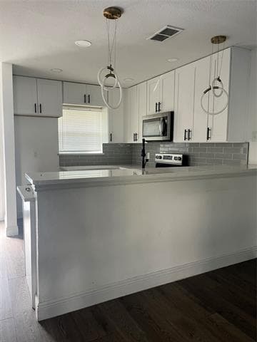 Building Photo - 15140 Oakwood Ln