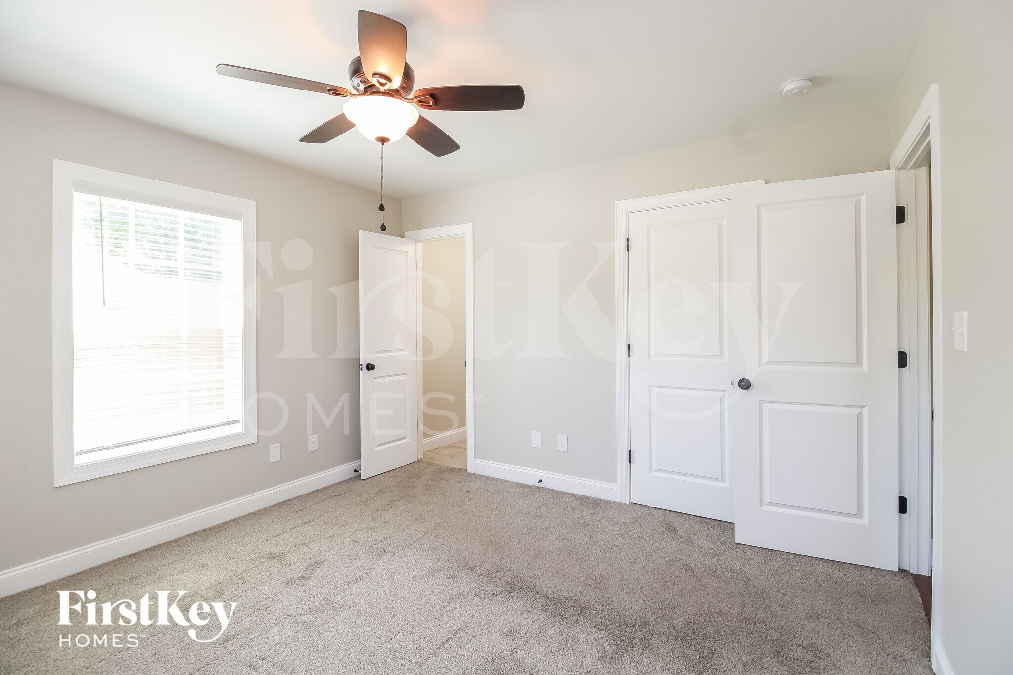 Building Photo - 438 Garland Dr