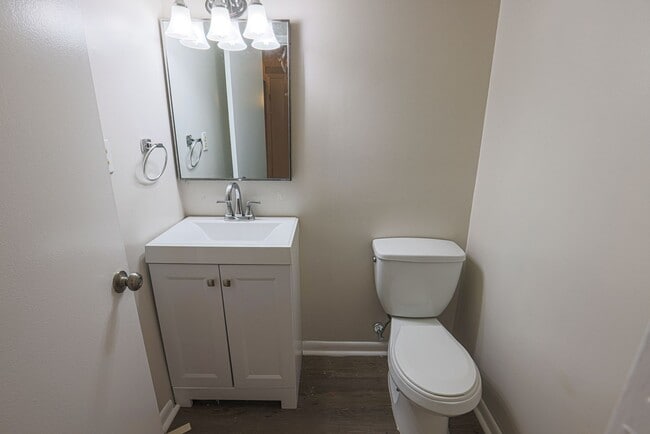 Building Photo - 8507 Gradien Dr