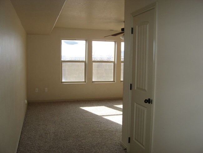 Building Photo - Corner Lot Duplex in Family Friendly Neigh...