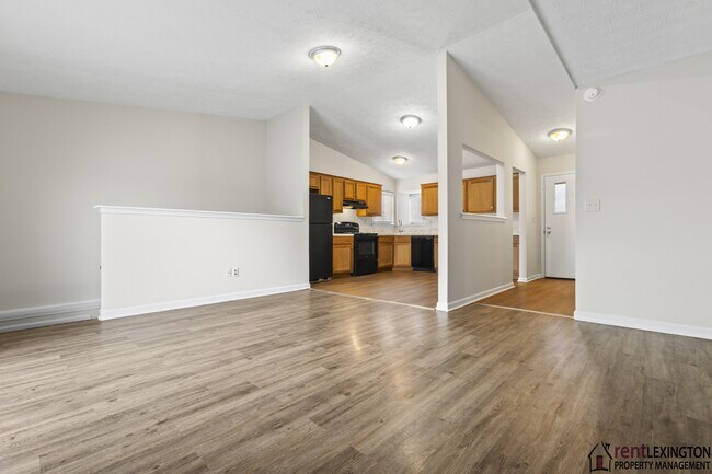 Building Photo - 208 Grayson Ct