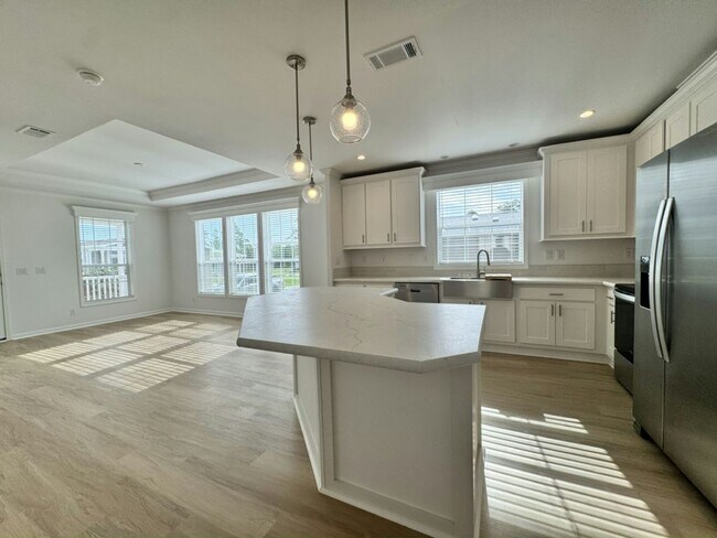 Building Photo - 3070 SW 108th Pl