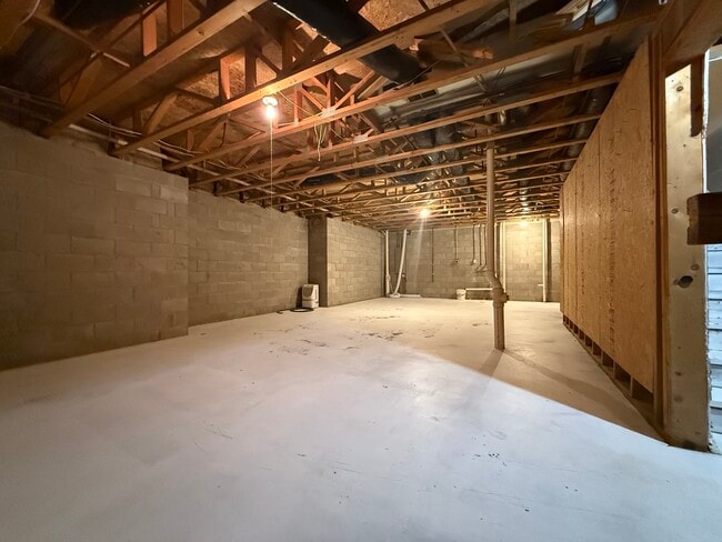 Building Photo - 19048 66th Ave