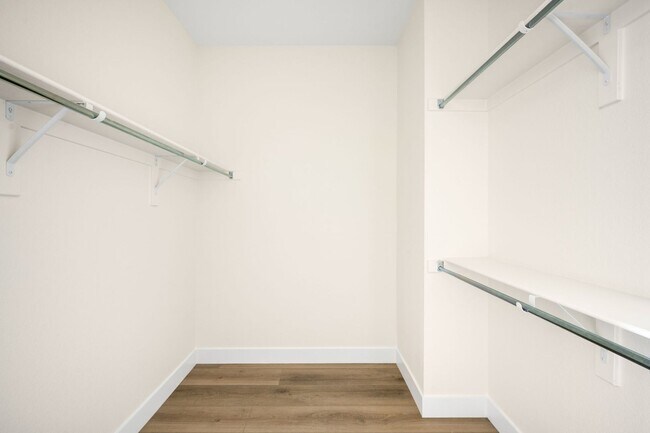 Building Photo - Modern Elegance: Brand New 3-Bed Townhouse...