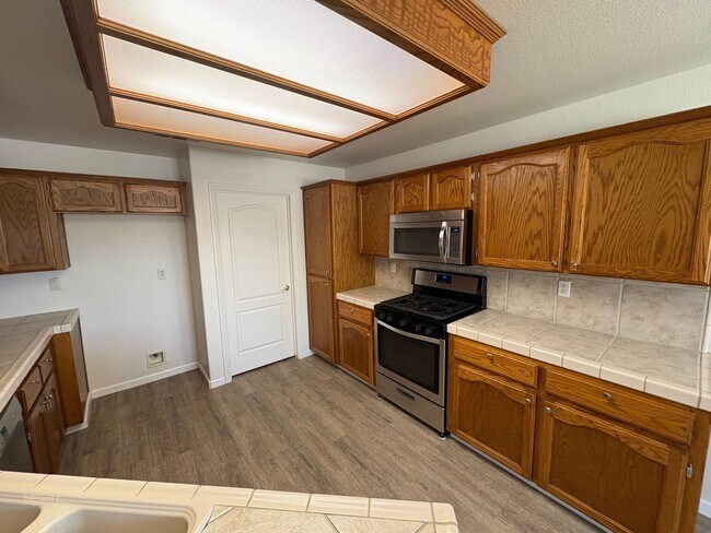 Building Photo - Beautiful home with pool Available Now!