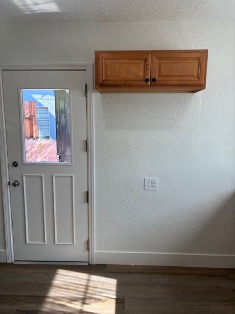 Building Photo - 4131 W 107th St