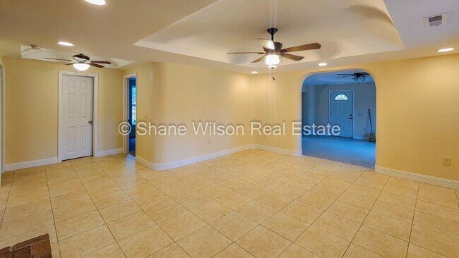 Building Photo - 5 Acres! Land to Roam and a big house to go with it!