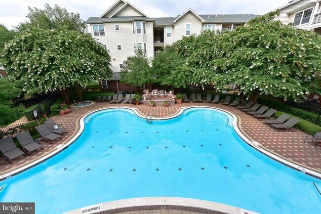 Building Photo - 1550 Spring Gate Dr.