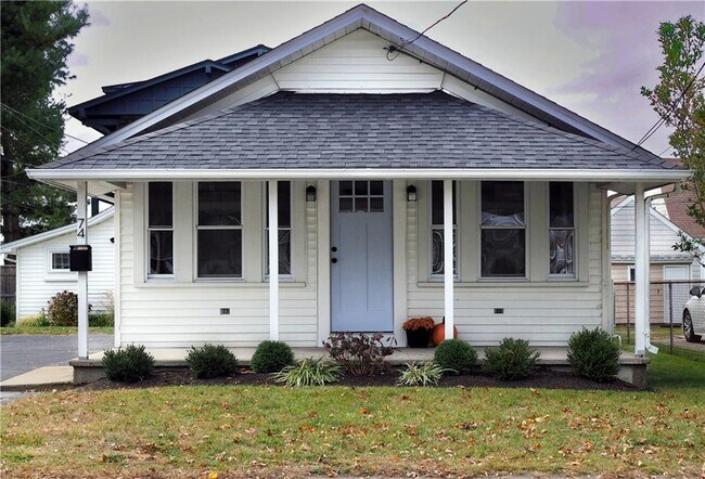 Primary Photo - 74 Blanding Ave