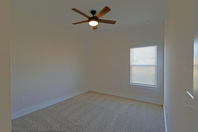 Building Photo - 6248 Jenks Dr