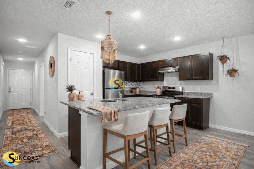 Building Photo - 92 Buttonworth Dr