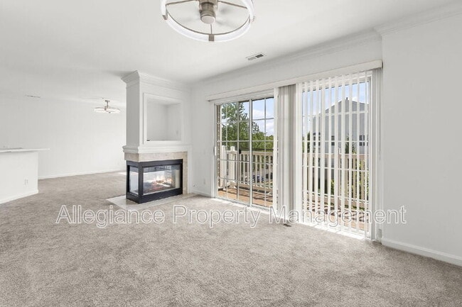 Building Photo - 45490 Whistling Terrace