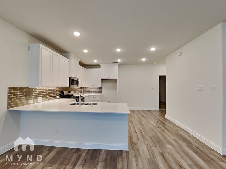 Building Photo - 262 Harvest Way