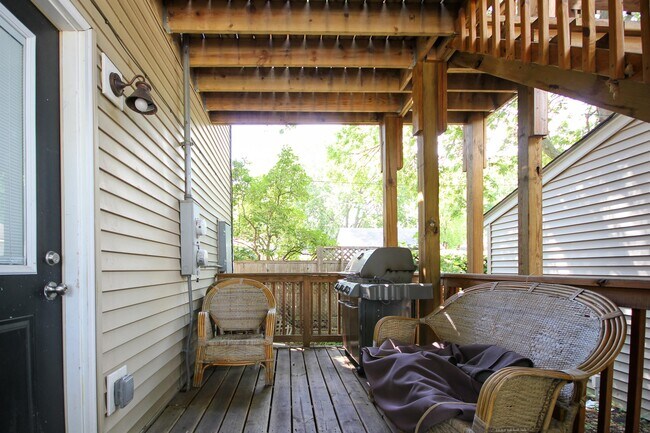 Building Photo - 3200 Aldrich Ave S