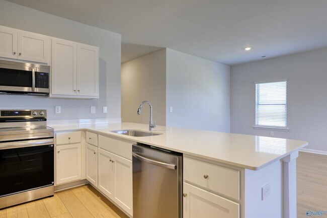 Building Photo - 143 Havner Dr