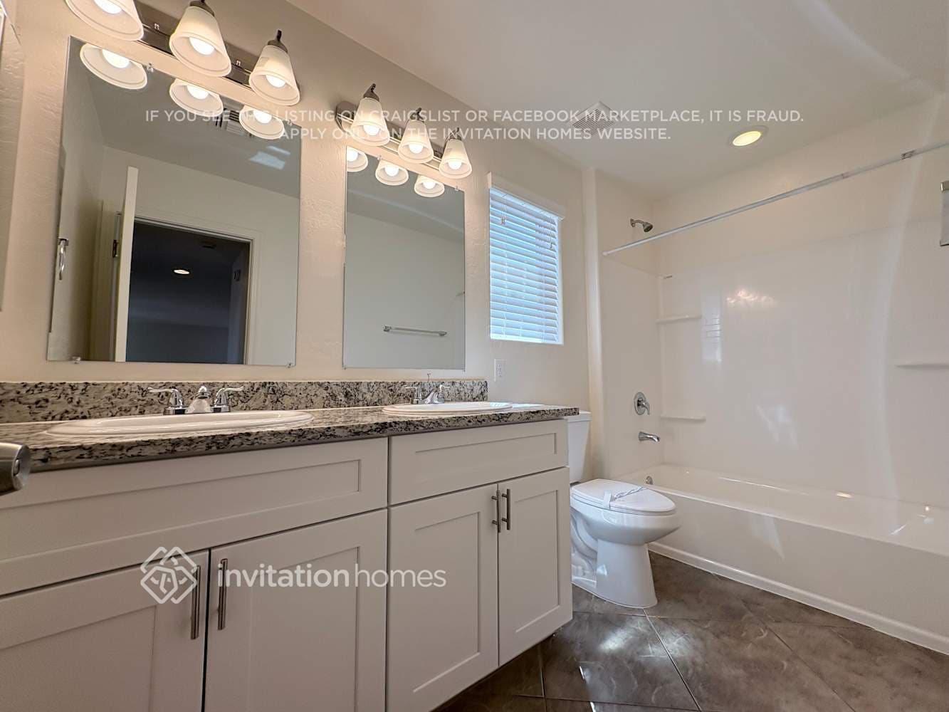 Building Photo - 4854 S Antonio