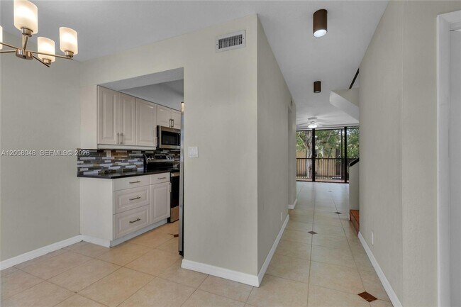 Building Photo - 2930 SW 87th Terrace