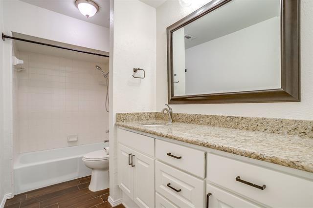 Building Photo - 2017 Garden Oaks Dr