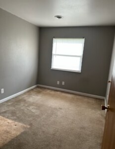 Building Photo - 132 Sandstone Ct